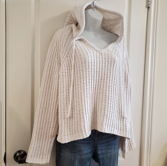 🆕️🍂 Young Fabulous & Broke Hooded Knit - Picture 4 of 8